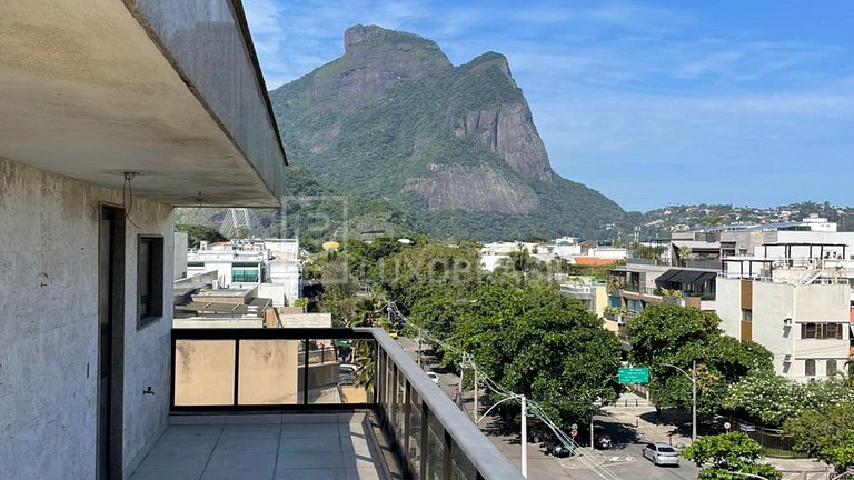Cobertura Vista Mar à Venda na Barra da Tijuca – 550 m²