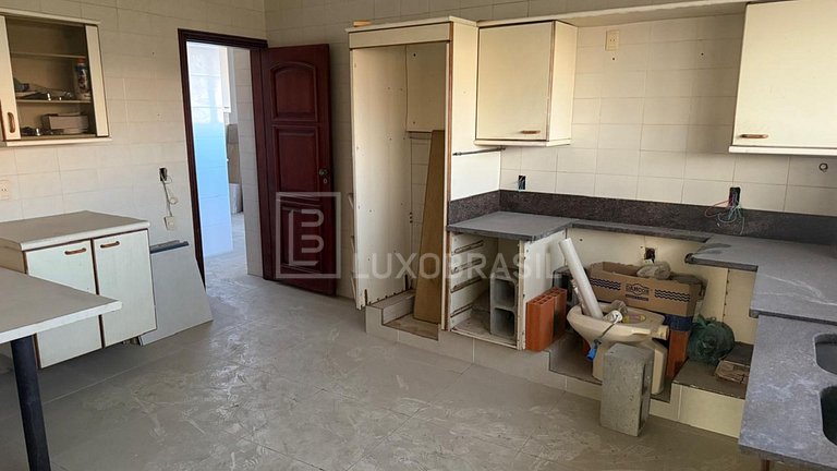 Cobertura Vista Mar à Venda na Barra da Tijuca – 550 m²