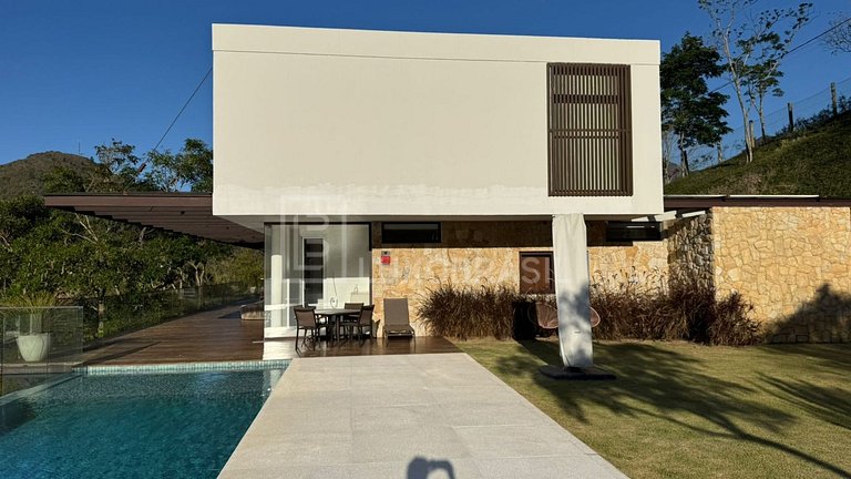 SE18 – Casa de 6 Suites | Alquiler de Temporada en Itaipava