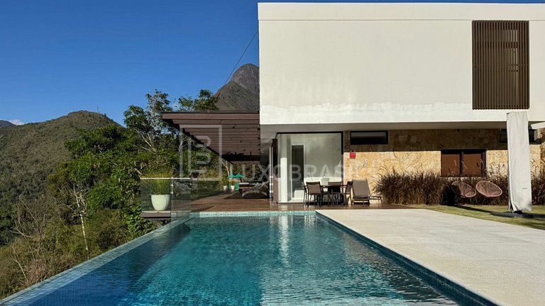 SE18 – Casa de 6 Suites | Alquiler de Temporada en Itaipava