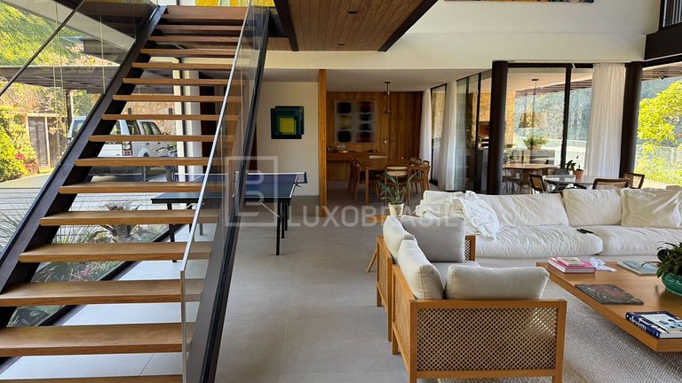 SE18 – 6-Suite House | Seasonal Rental in Itaipava