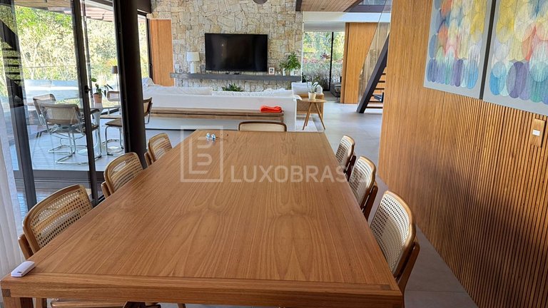 SE18 – Casa de 6 Suites | Alquiler de Temporada en Itaipava