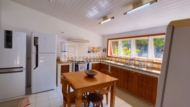 LB - AR809 Beachfront 5-Suite House for Sale – Angra dos Rei