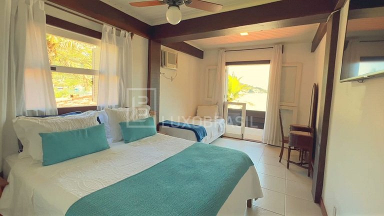 Casa Pé na Areia 5 Suítes em Angra dos Reis