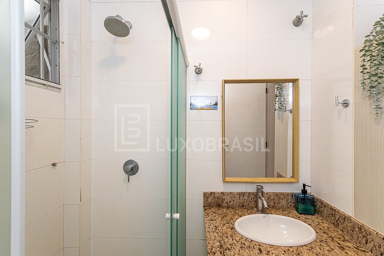 RJ147 – Apartment in Leblon’s Prime Block | Short-Term Renta