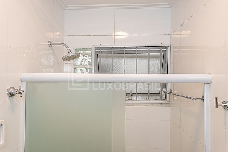 LB - RJ147 Apartment in Leblon’s Prime Block | Short-Term Re