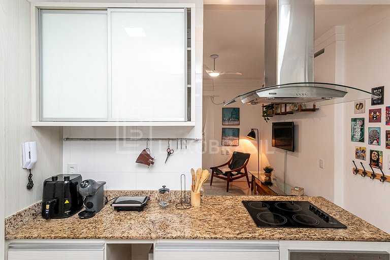 RJ147 – Apartment in Leblon’s Prime Block | Short-Term Renta