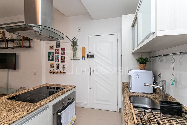 LB - RJ147 Apartment in Leblon’s Prime Block | Short-Term Re