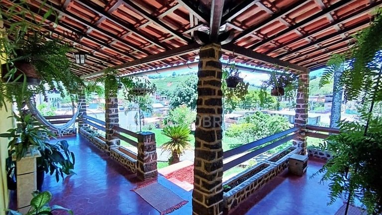 Casa 4 Quartos à Venda em Olaria – MG | Terreno 4.777 m²