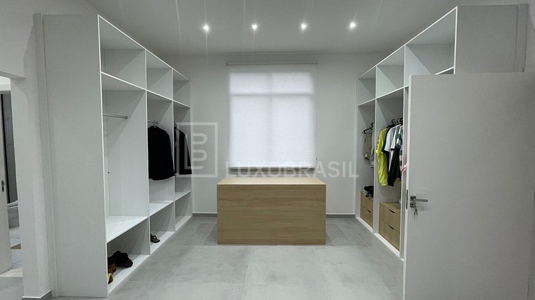 LB - RJ918 Lake House | Vacation Rental