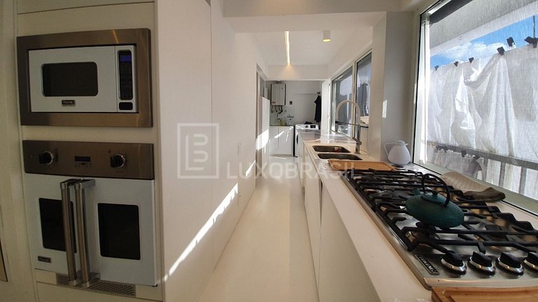 LB RJ932 – 4-Suite Duplex Penthouse Blue Lagoon for Sale – L