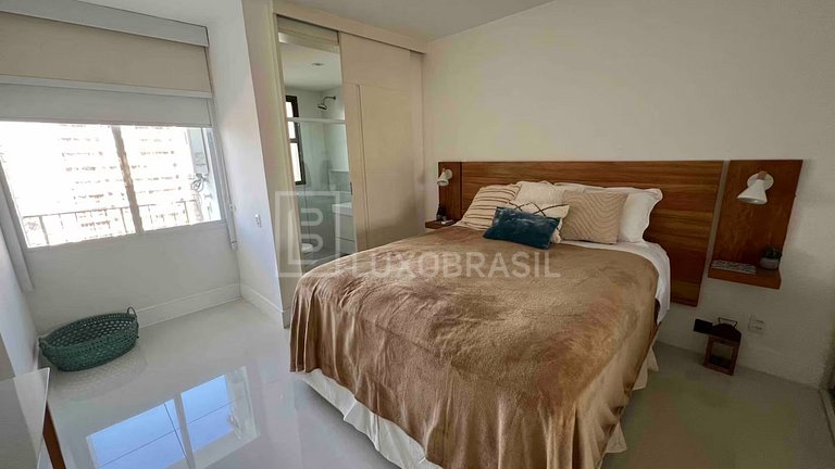 Apartamento Frente Mar na Barra | 2 Suítes Temporada