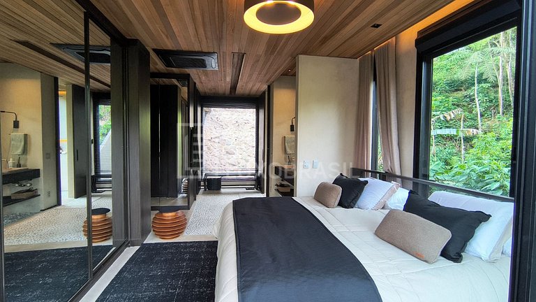 Casa Alto Padrão à Venda na Serra da Cantareira – SP