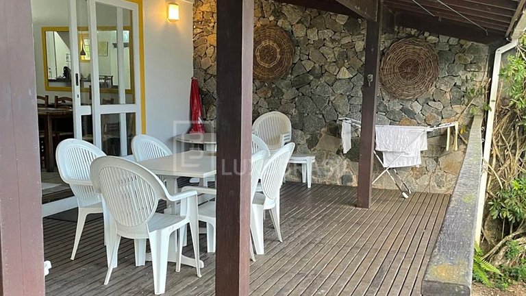 MAN801 – 4-Bedroom Oceanfront House for Sale – Mangaratiba