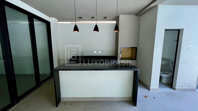 LB - RJ990 | 4-Suite Art & Design Collection Home | Long-Ter