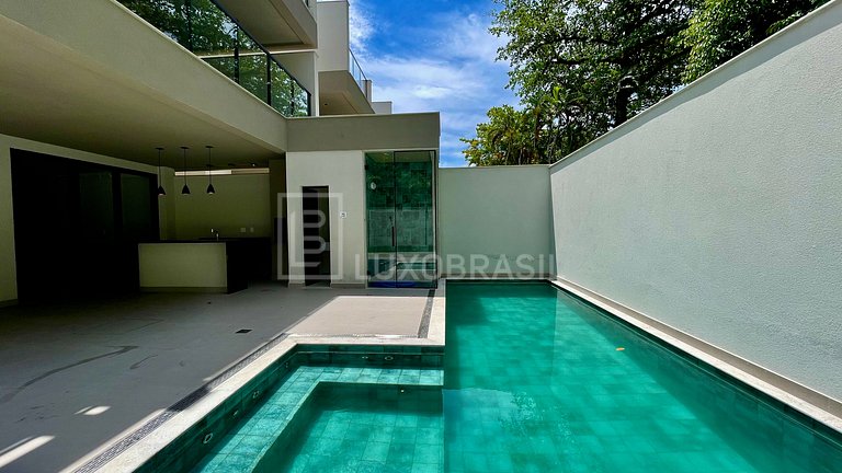 LB - RJ990 | Casa Collection Art & Design con 4 Suites | Alq