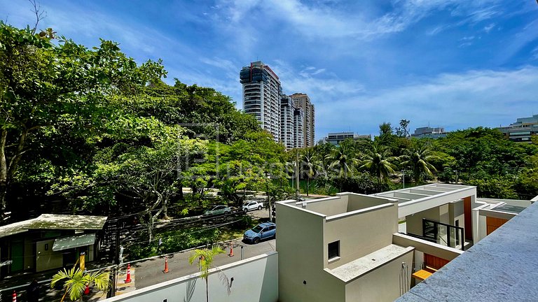 Casa 4 Suítes para Aluguel Fixo na Barra da Tijuca