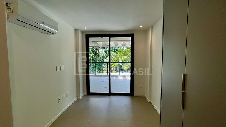 Casa 4 Suítes para Aluguel Fixo na Barra da Tijuca