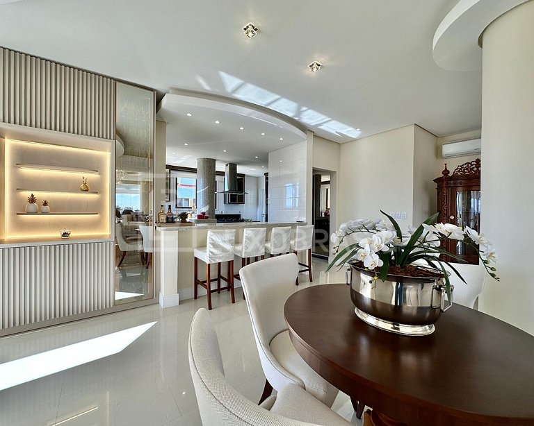 LB – RS800 Cinematic Penthouse with Ocean View for Sale – RS