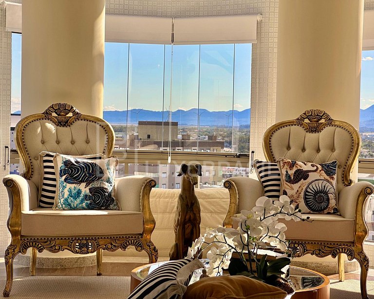 LB – RS800 Cinematic Penthouse with Ocean View for Sale – RS