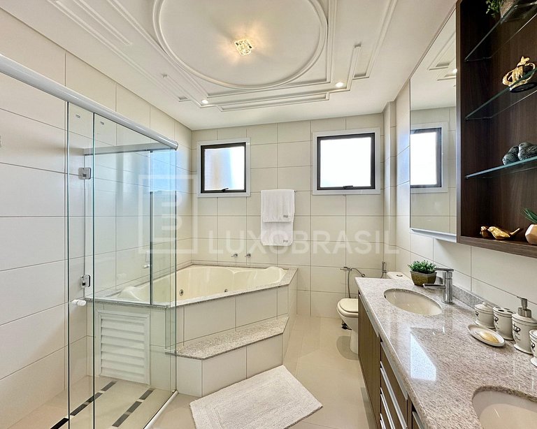 LB – RS800 Cinematic Penthouse with Ocean View for Sale – RS