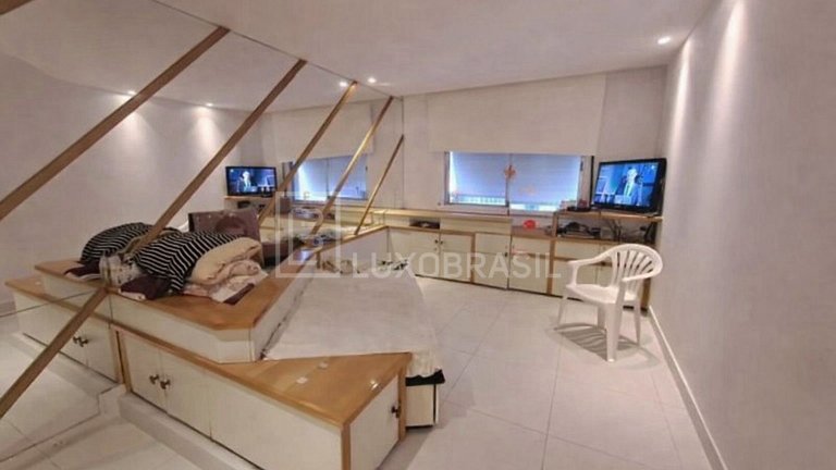 Apartamento 4 Quartos para Aluguel em Copacabana – 300 m²