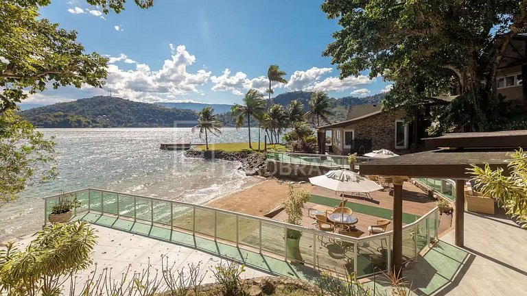 Ilha Privativa para Aluguel em Angra dos Reis – 9 Suítes