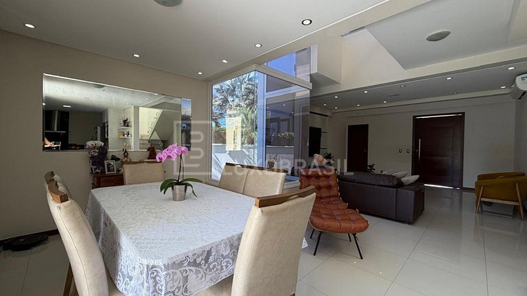 LB - SC802 3-Bedroom House for Sale – Florianópolis