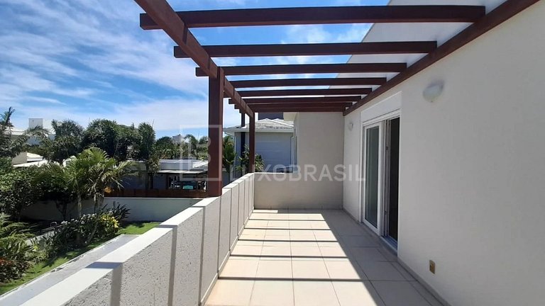 Casa em Condomínio no Campeche à Venda – 3 Suítes