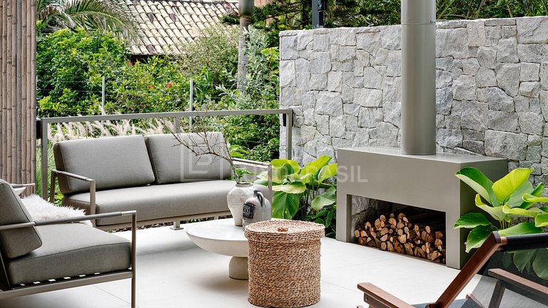 LB - SC01 Eubá House Vacation Rental