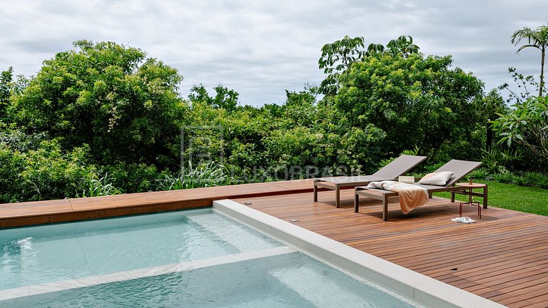 Casa Frente Mar para Temporada em Florianópolis – Stone Hill