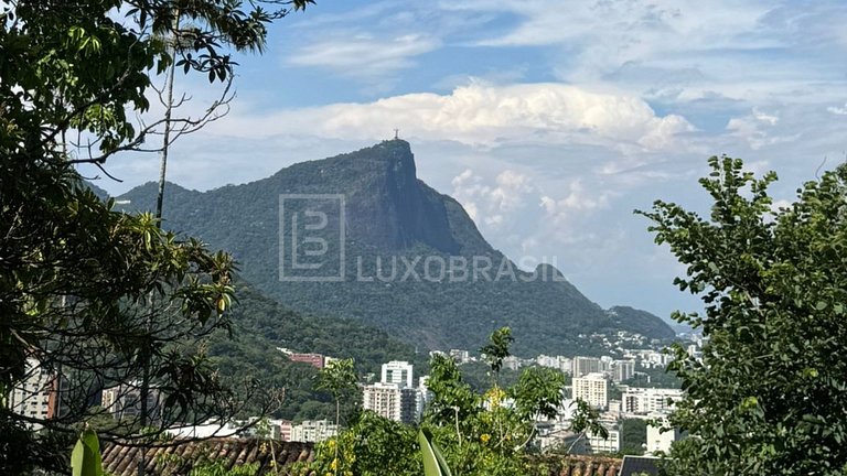 LB – RJ152 Casa Mirante do Cristo Day Use • Producciones Cin