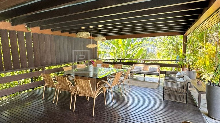 LB – RJ152 Casa Mirante do Cristo Day Use • Film & Photo Pro