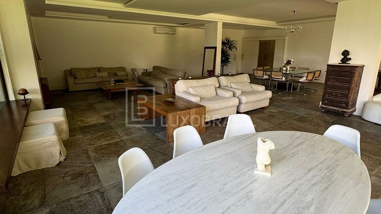 LB – RJ152 Casa Mirante do Cristo Day Use • Film & Photo Pro