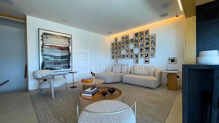 LB - RJ946 WaterWays Penthouse For Sale