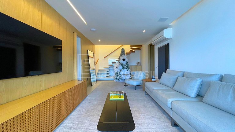 LB - RJ946 WaterWays Penthouse For Sale