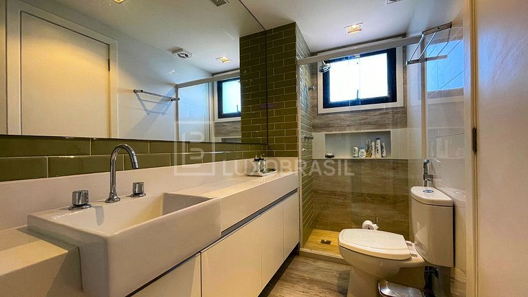 LB - RJ946 WaterWays Penthouse For Sale