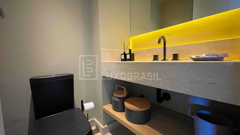 LB - RJ946 WaterWays Penthouse For Sale