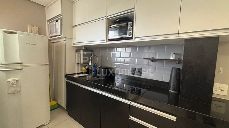 LB - RJ97 Ocean View Flat at Barra Beach – Long-Term Rental