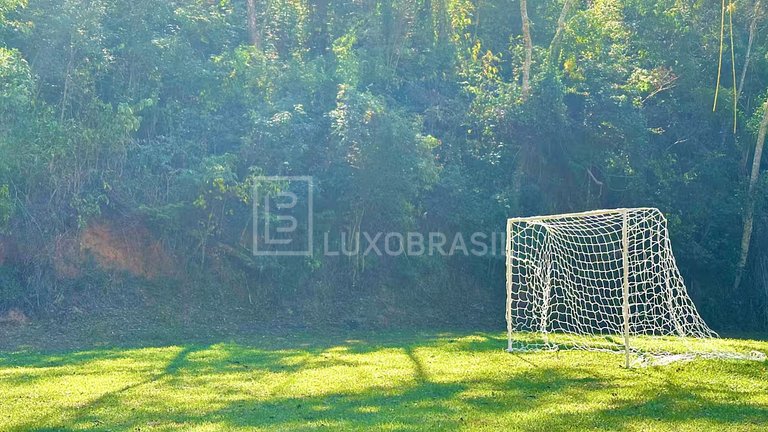 Fazenda para Temporada em Paty do Alferes – 26 Pessoas