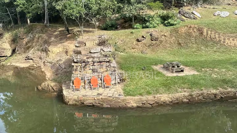 Fazenda para Temporada em Paty do Alferes – 26 Pessoas