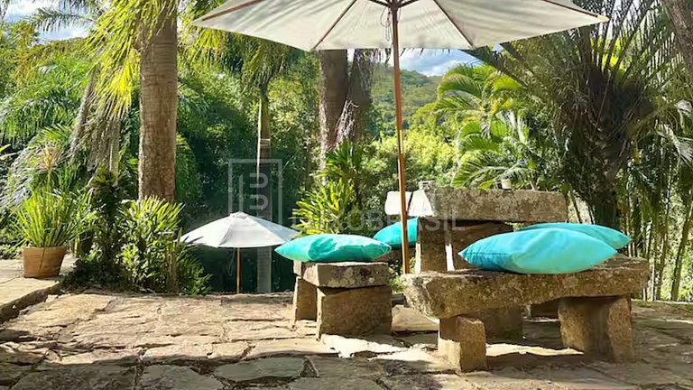 Fazenda para Temporada em Paty do Alferes – 26 Pessoas