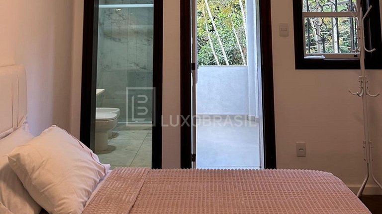 LB - RJ21 Alto da Boa Vista House for Events, Photos and Pub