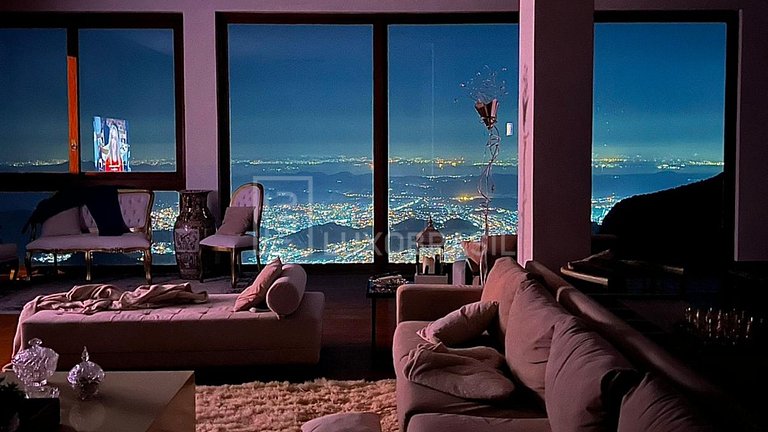 LB - PET801 Luxury House in Bela Vista Condominium with Pano