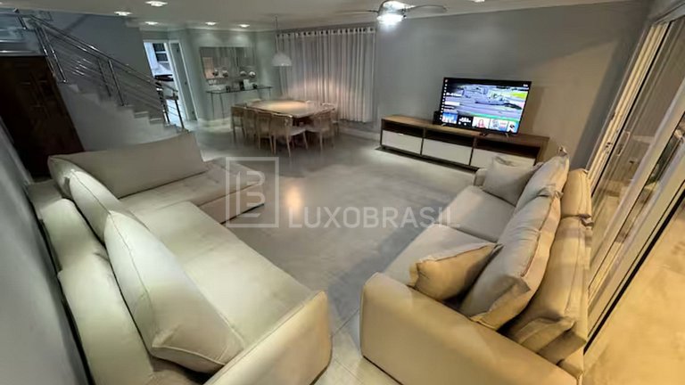 LB - RJ99 Tropical Mansion Vacation Rental