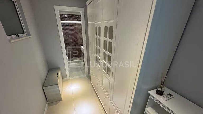 LB - RJ99 Tropical Mansion Vacation Rental