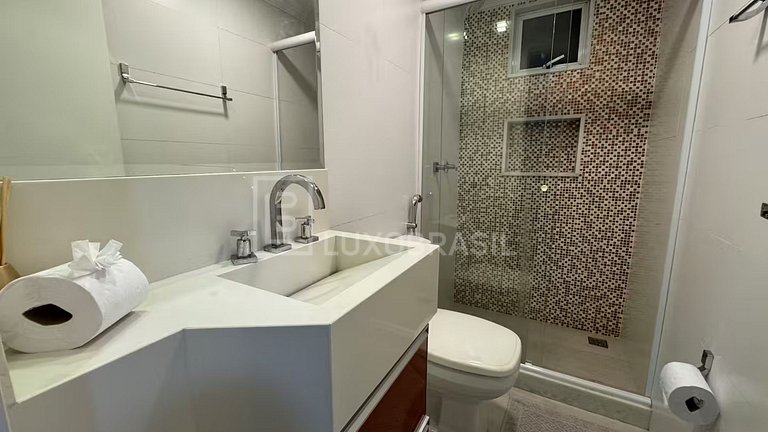 LB - RJ99 Tropical Mansion Vacation Rental