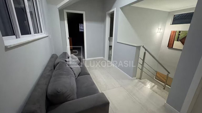 LB - RJ135 Tropical Mansion Vacation Rental