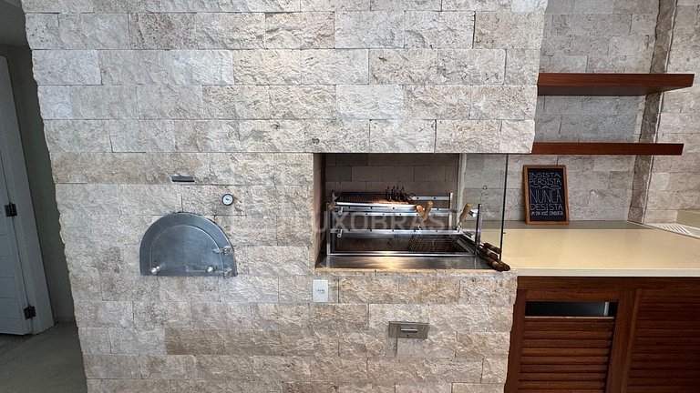 LB - RJ954 Santa Helena Gated Community House 04 Suites For