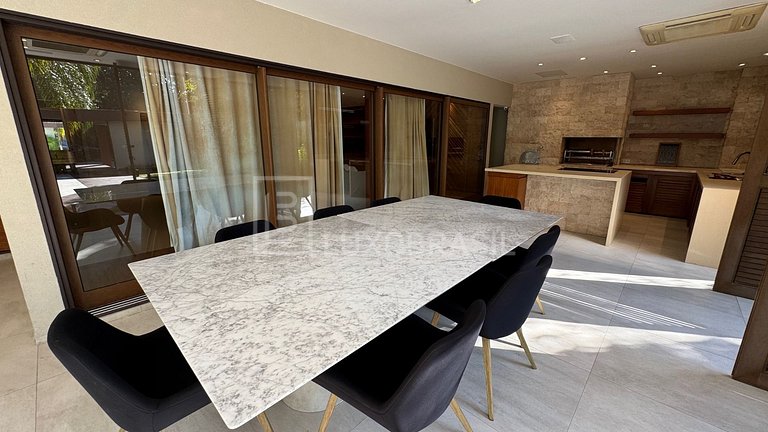 LB - RJ954 Casa en Condominio Santa Helena 04 Suites en Vent